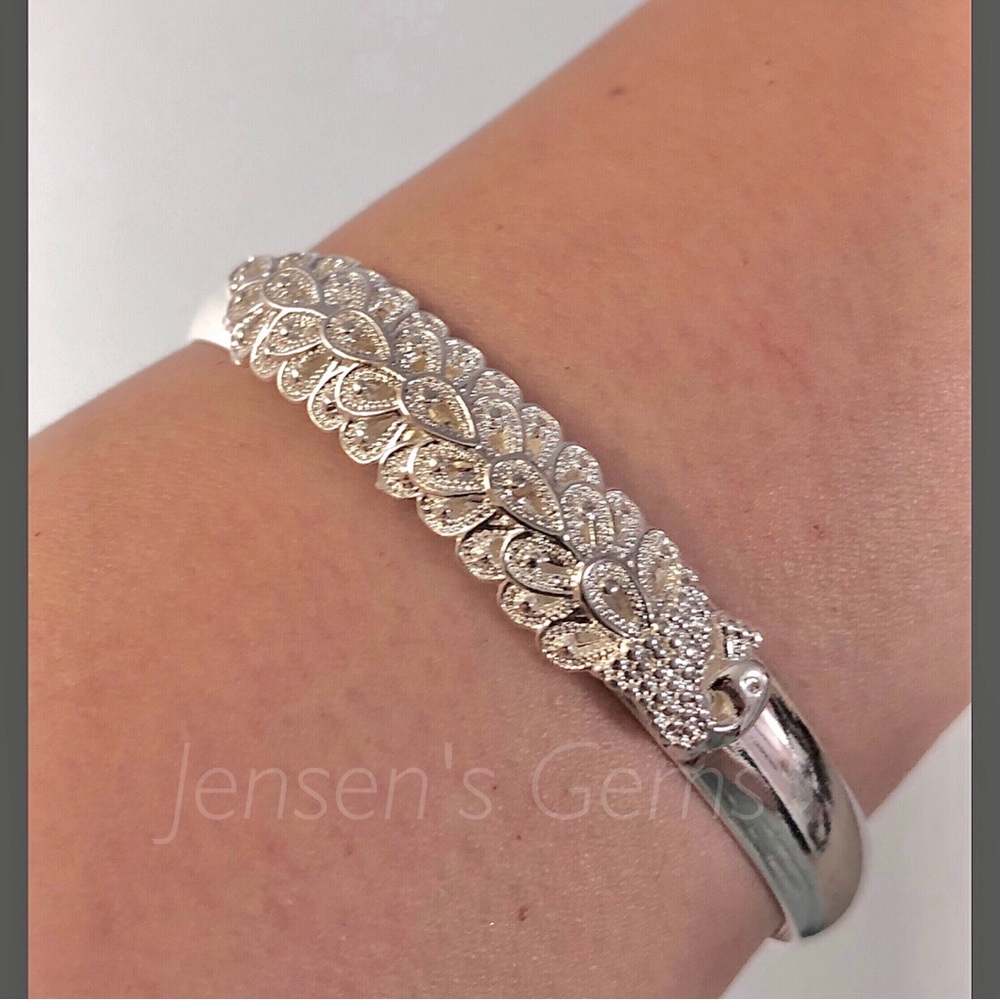 New Silver Peacock Bangle Bracelet - Women Jewelry